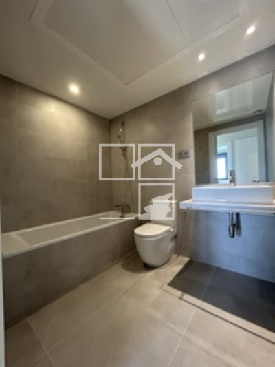 Local en calle Canigo 13, L'Hospitalet de Llobregat Barcelona
